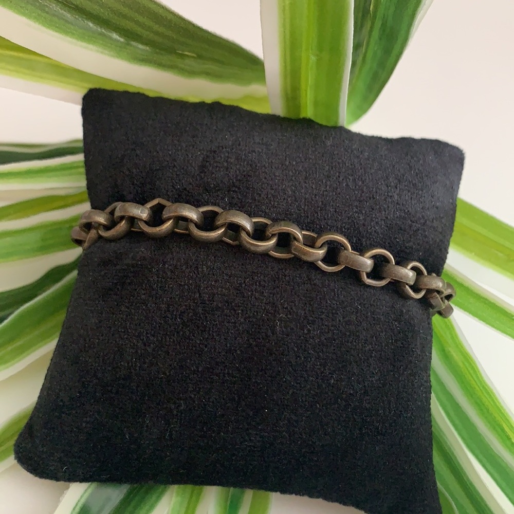 Survivor Bracelet View 2